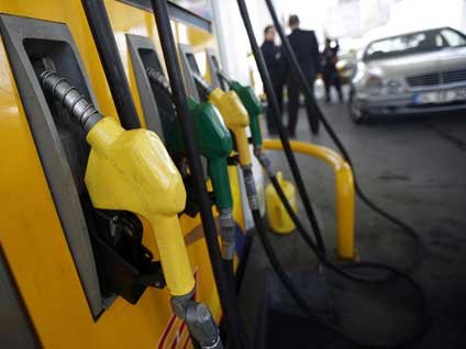 Hükümetten akaryakıta indirim sinyali