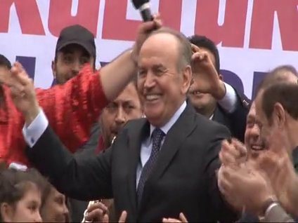 Kadir Topbaş çiftetelli oynadı