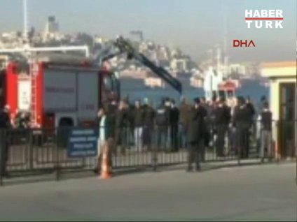 Otomobil denize düştü