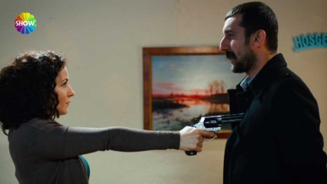 Sultan, Azer'e silah çekti / Dila Hanım