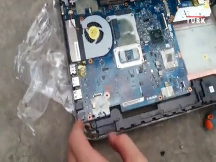 İçinden öyle bir şey çıktı ki!