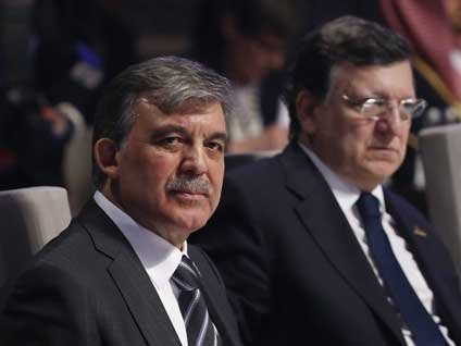 Türkiye'den Lahey'de nükleer taahhüt