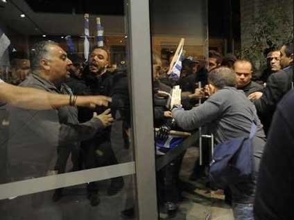 KKTC 2. Cumhurbaşkanı Mehmet Ali Talat'a saldırı