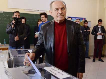 İstanbul'da Kadir Topbaş 3. kez yeniden başkan seçildi