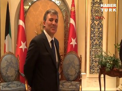 "Burada hayat gece başlar yalnız..."