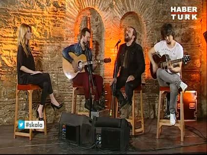 Gece Yolcuları Skala'da büyüledi