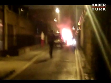 Kendini havaya uçurdu