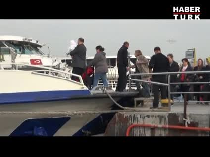 Eminönü'nde denize düşen bebek yoğun bakımda