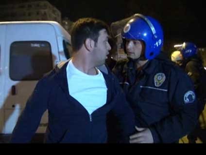 Galatasaray-Fenerbahçe derbisi gergin bir havada geçti