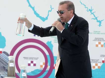 Başbakan Erdoğan AYM Başkanı Haşim Kılıç'ı eleştirdi