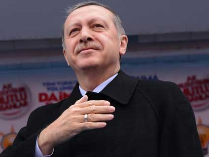 "Başbakan Erdoğan kendini güvende hissetmiyor"