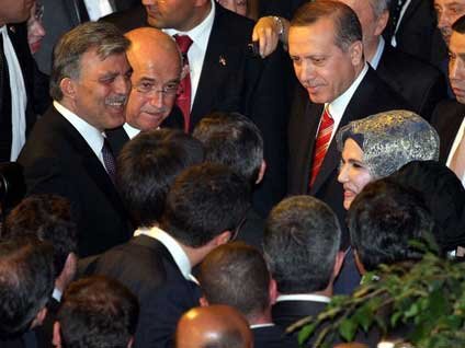 Siyasi liderlerin 23 Nisan mesajları