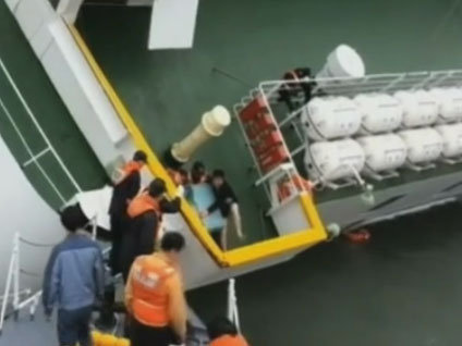 Kaptan gemiyi böyle terk etti!