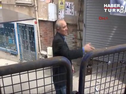 Vatandaştan polise bariyer tepkisi!