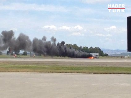 Uçak böyle yere çakıldı!