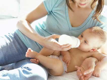 Modern süt anneler unutulan geleneği yeniden başlattı