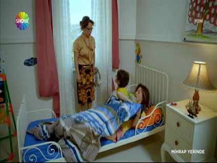 Mihrap ve çocuklar!