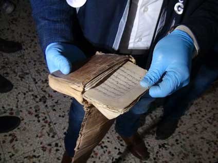 Özbekler Tekkesi'nin paha biçilemeyen eserleri bulundu