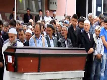 Soma'da cenazelerin biri geldi biri gitti