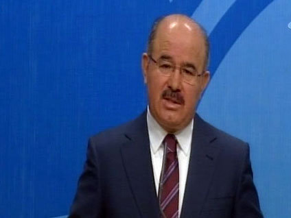 'Yumruk iddiasına yanıt verdi"