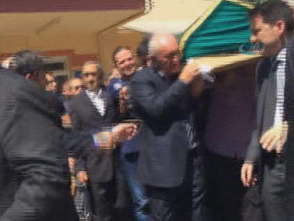 Ali Şen, kazada ölen torunu için ağladı