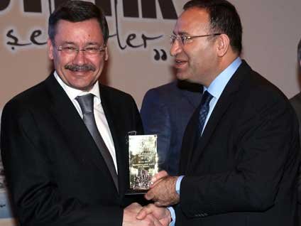 Bekir Bozdağ'dan AYM'ye Ankara seçim sonucu uyarısı