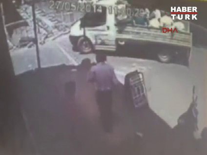 Cenaze taşırken...