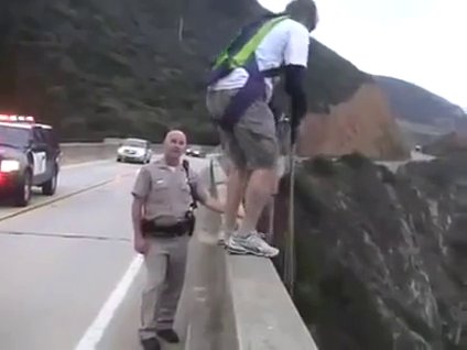 Köprüden böyle atladı