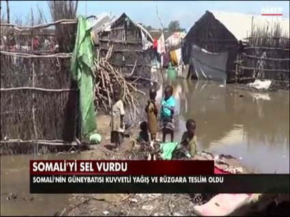 Somali'yi sel vurdu
