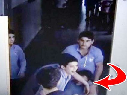 İstanbul'da dövülerek öldürülen lise öğrencisinin son görüntüleri ortaya çıktı