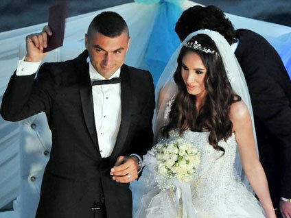 Galatasaraylı milli futbolcu Burak Yılmaz İstem Atilla ile evlendi