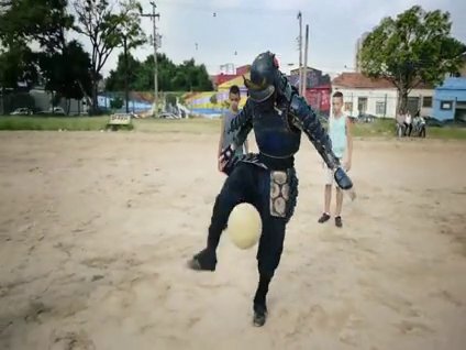 Hem Samuray, hem futbol ustası