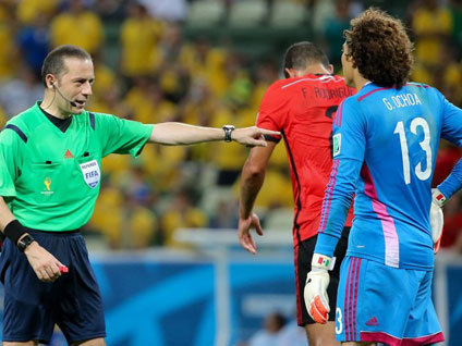 Cüneyt Çakır Brezilya Meksika maçında tam not aldı