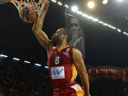 Türk basketbolu tarihte bir ilki yaşadı