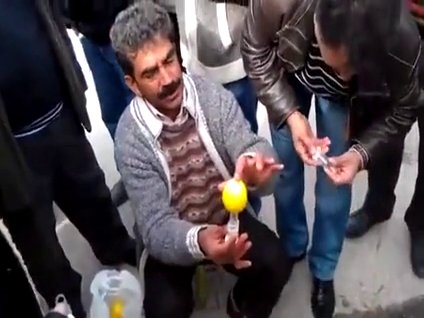 Bu işportacı pazarlama sihirbazı!