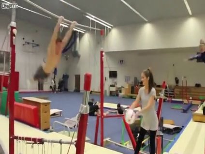 Böyle basket atışı görmediniz!