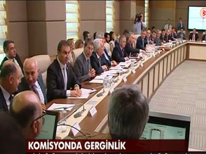 Mini çözüm paketi görüşmeleri sırasında komisyonda gerginlik