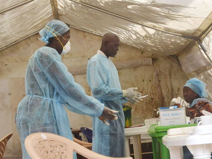 Ölümcül ebola virüsü korkutuyor