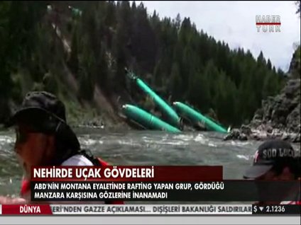 Nehirde uçak gövdeleri