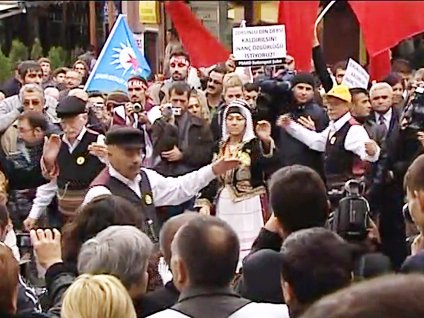 Başbakan Erdoğan Alevilerle iftarda buluşacak