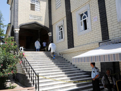 İstanbul Esenyurt'taki camiye ikinci kez saldırı düzenlendi