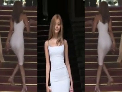 "Yengeç" modunda Zahia Dehar!