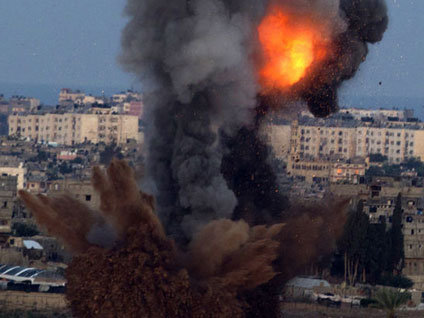 Gazze'de gün aydınlanmak bilmiyor