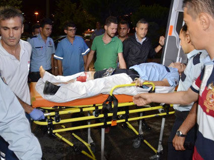 İstanbul Kartal'da polise saldırı