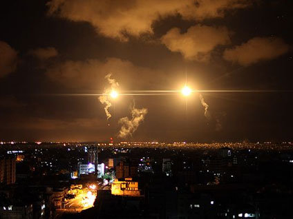 Gazze'de bir haber ajansına bombalı saldırı