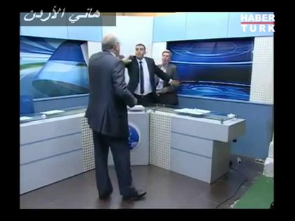 Canlı yayında tekme tokat 'Suriye kavgası'