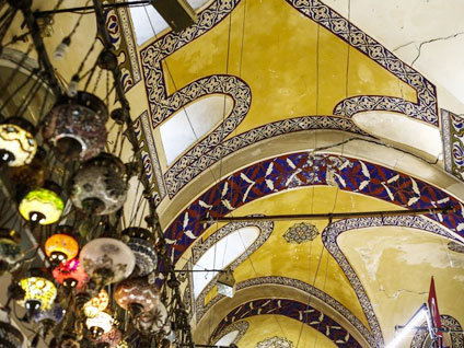 Tarihi Kapalıçarşı çökme tehlikesi ile karşı karşıya