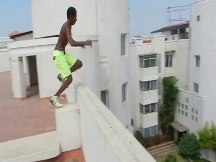 Korkusuz çılgın genç!