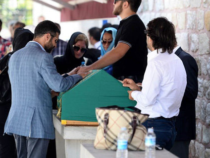 Murat Göğebakan son yolculuğuna uğurlandı...