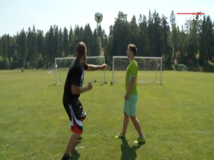 Boksör yumrukla kaleye şut çekerse